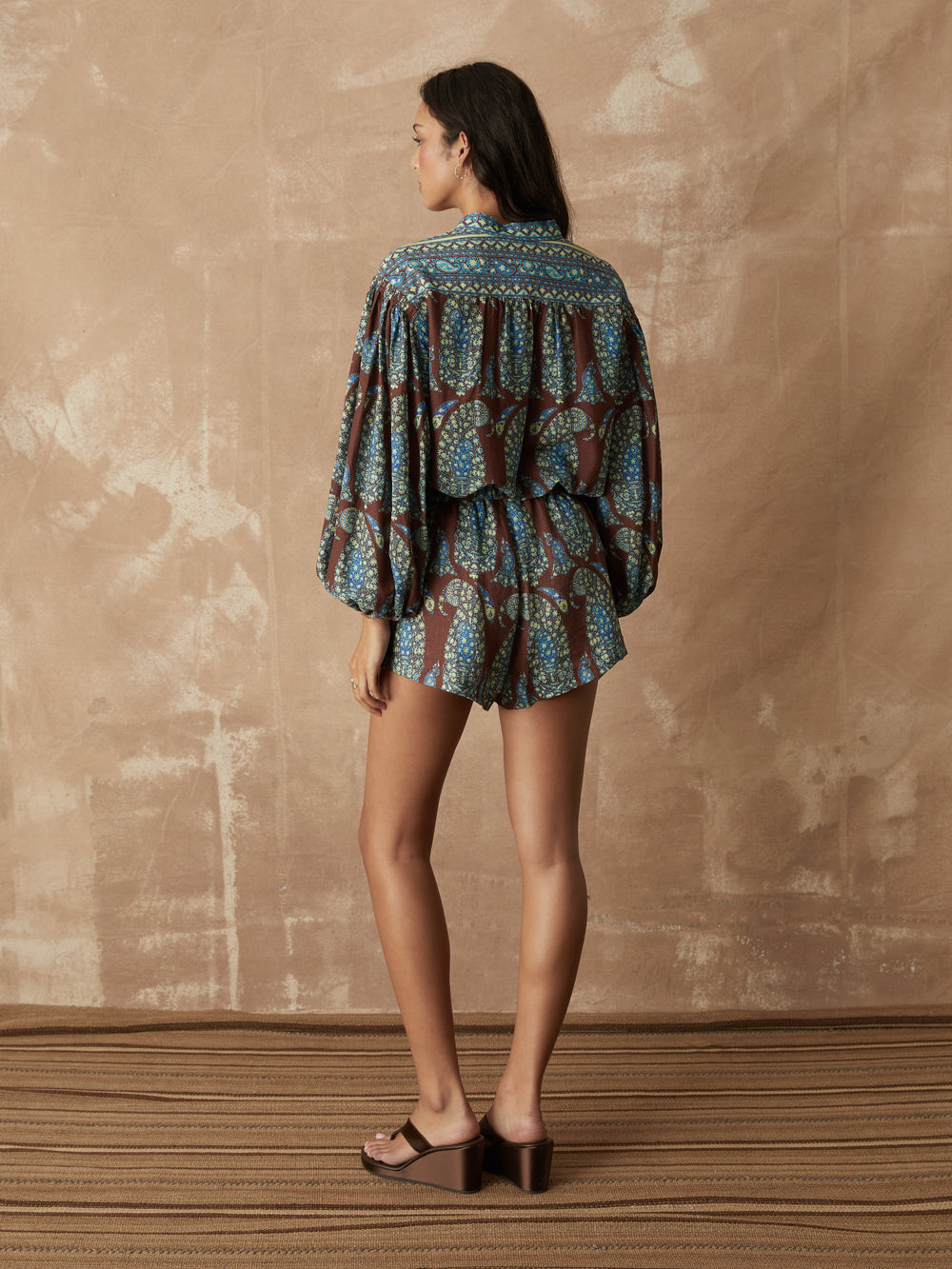 calico minimal classic short | Boteh
