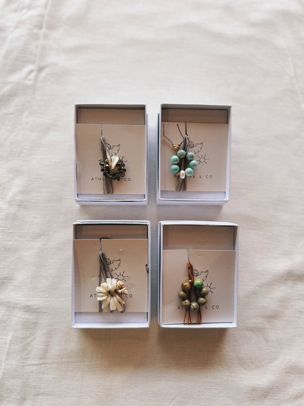 athena & co bloom necklace pearl